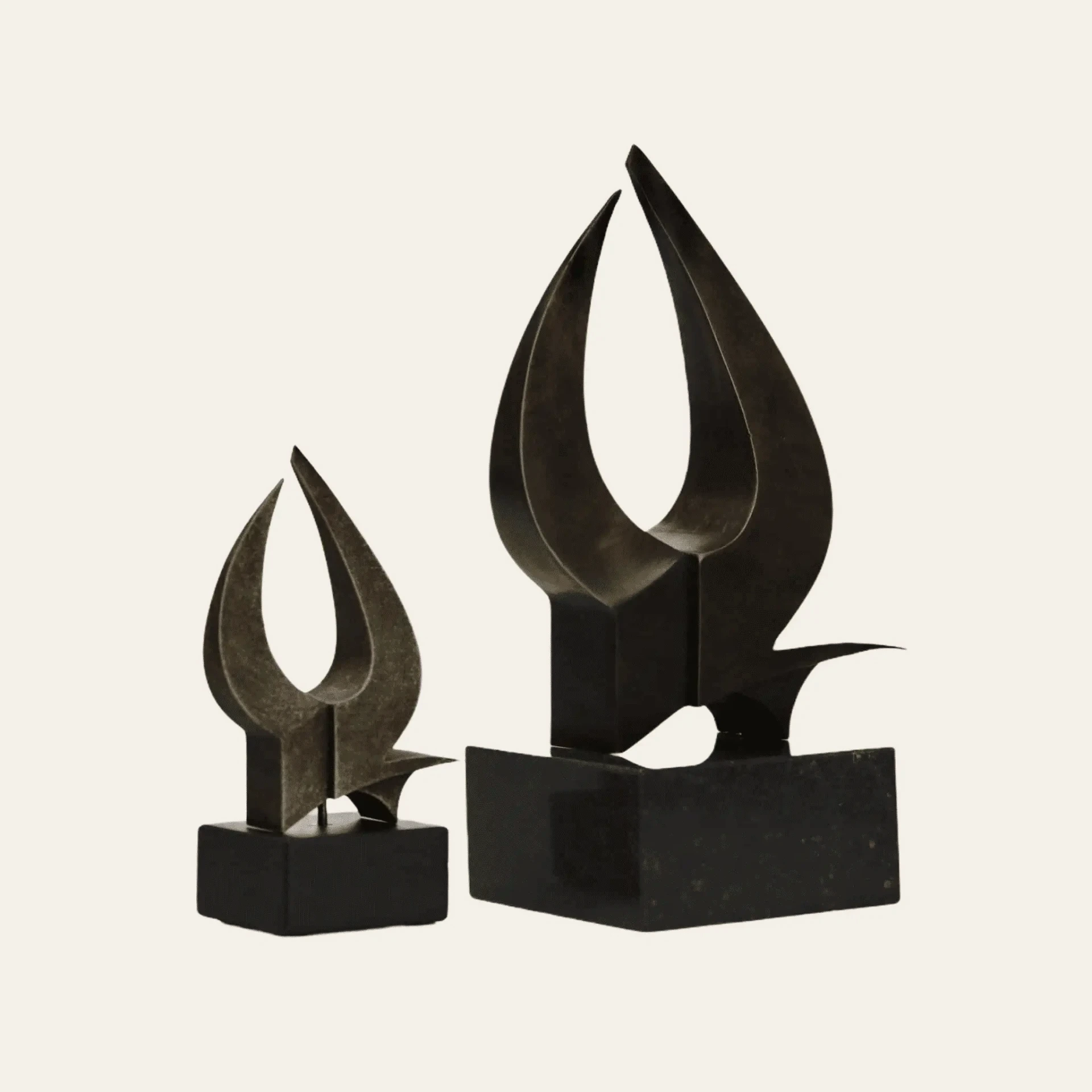 Sculptuur in resin en brons